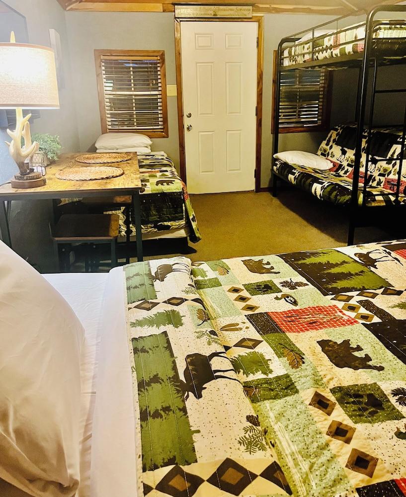 Bear Inn Retreat photo 38