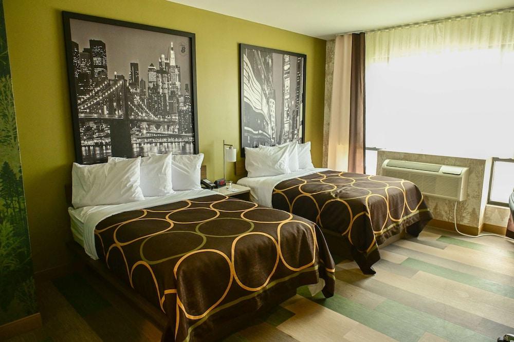 Super 8 by Wyndham Bronx Near Botanical Garden photo 10