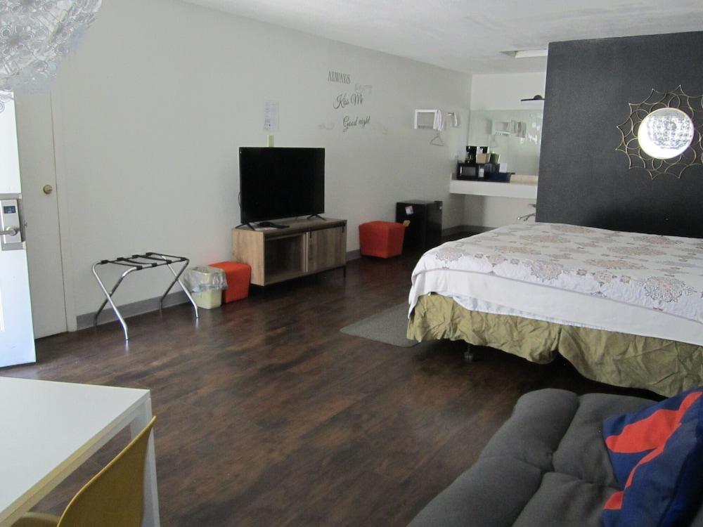 San Juan Motel photo 24
