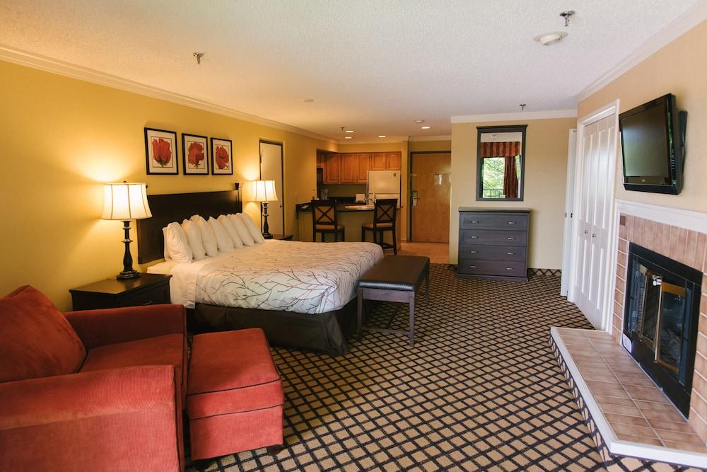 The Lakeview Hotel, Shanty Creek Resort photo 6