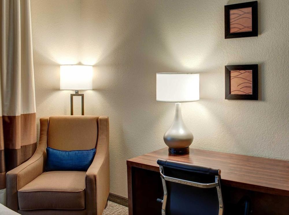 Comfort Inn & Suites Caldwell photo 12