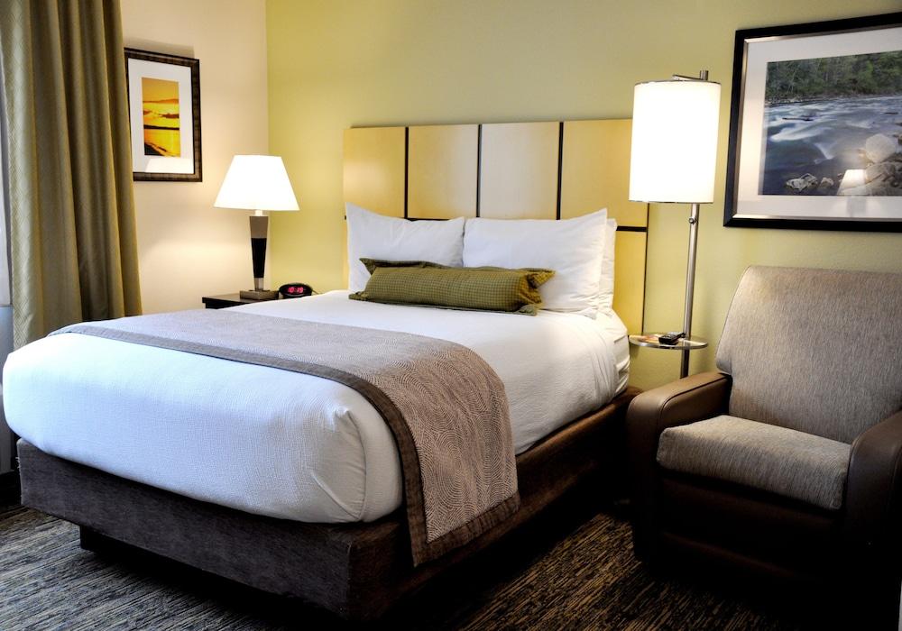 Candlewood Suites Washington Dulles Sterling by IHG photo 2