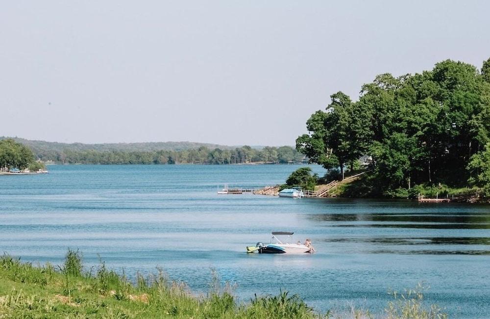 Crown Point Resort photo 51