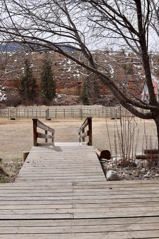 Rocky Mountain Lodge photo 15