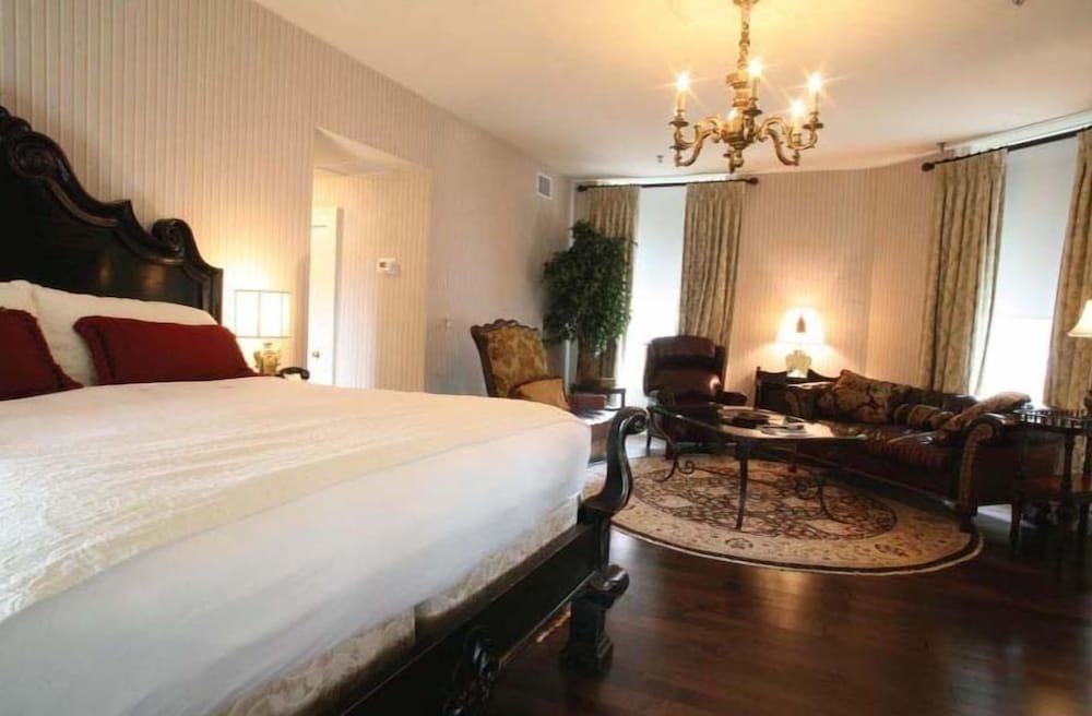 The Martha Washington Inn And Spa photo 16