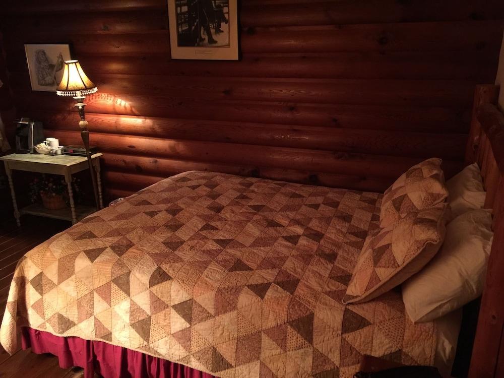Sumas Mountain Lodge photo 10