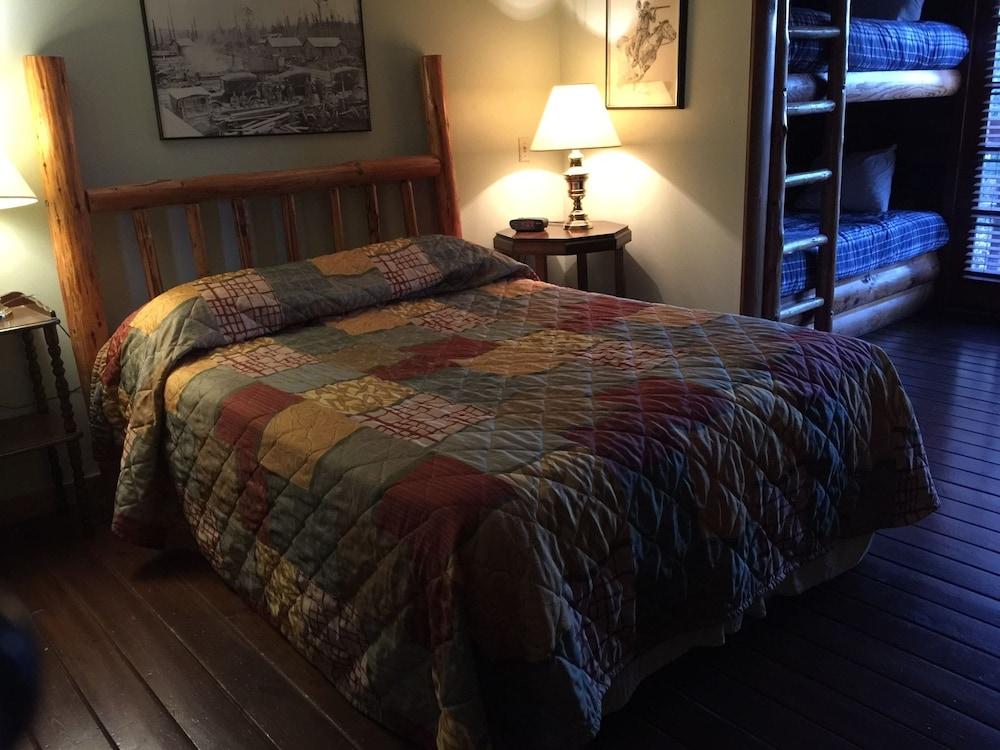 Sumas Mountain Lodge photo 12