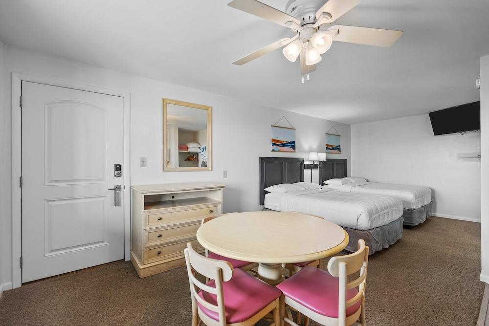 The Beach House photo 35