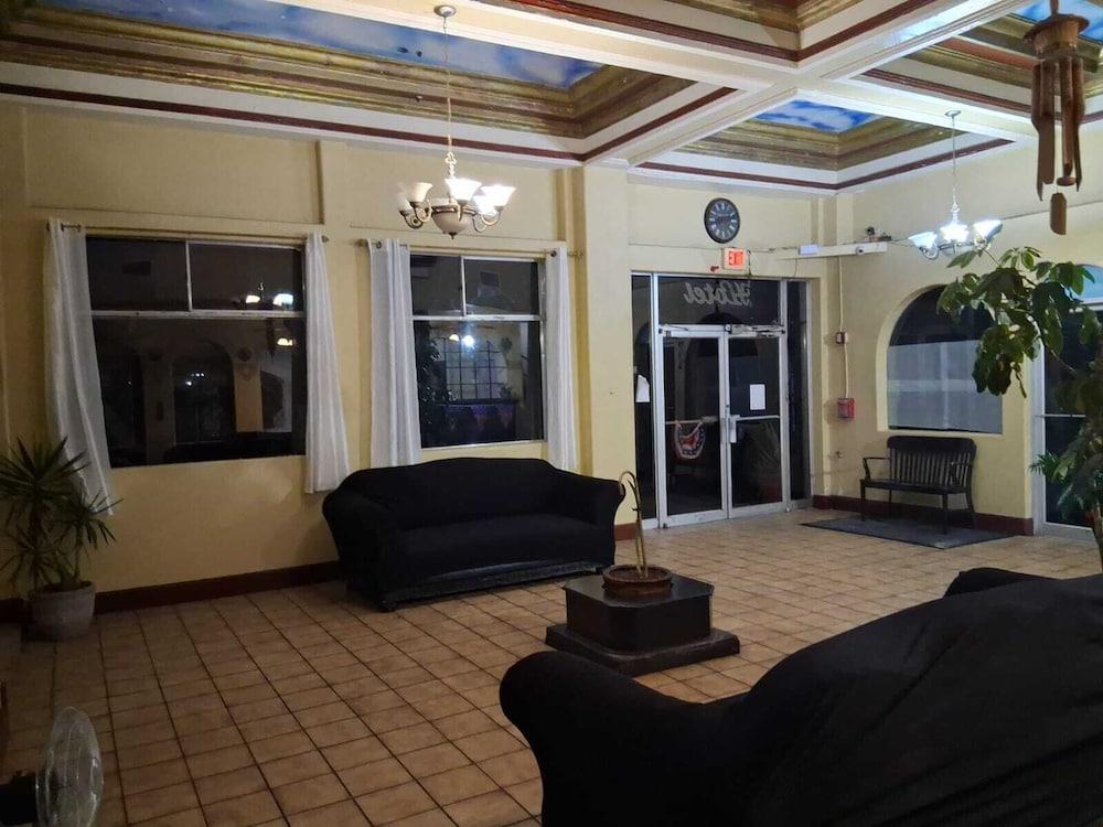 Hotel O Colonial Inn Brownsville Tx photo 8