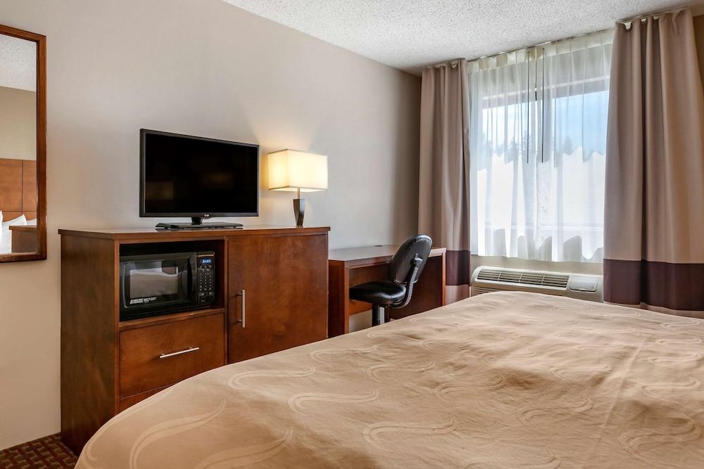 Quality Inn Saint Ignace I-75 photo 9