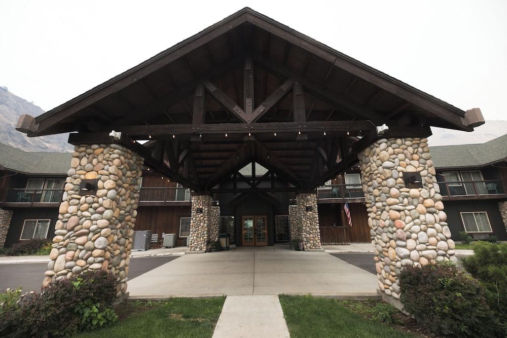 Salmon Rapids Lodge photo 76