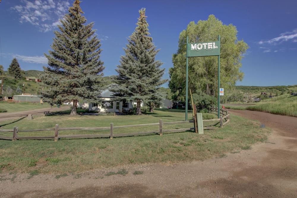 The Lodges of Oak Creek photo 37