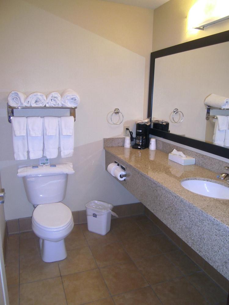 Quality Inn & Suites Williamsport photo 52