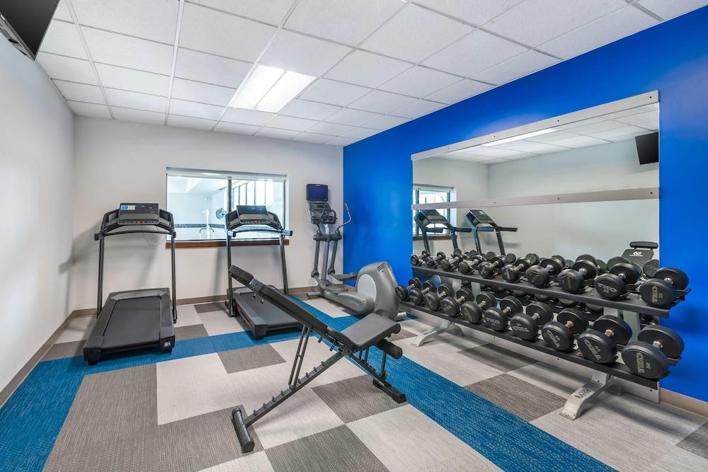 Comfort Inn & Suites Arlington Heights - Buffalo Grove photo 29