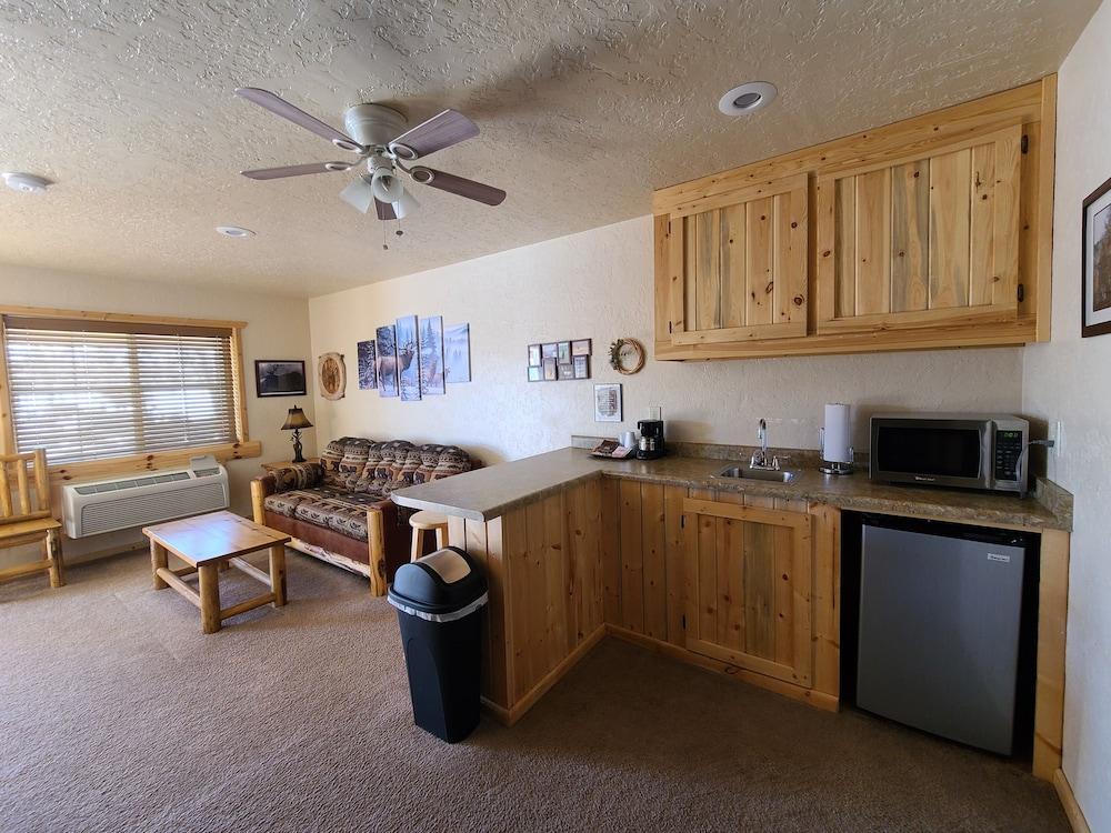 Flaming Gorge Hideout photo 19