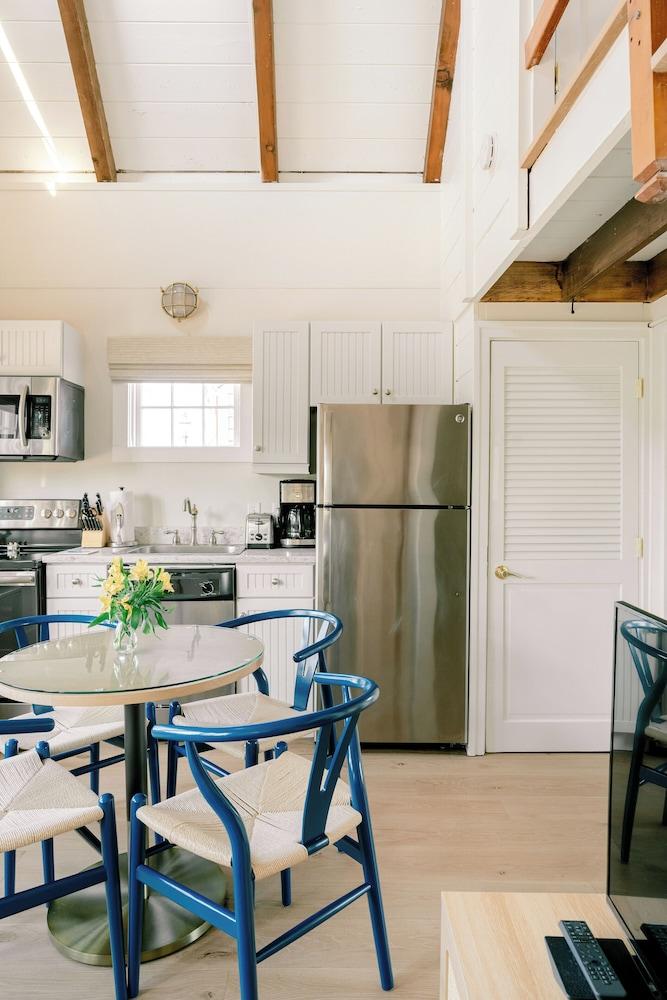 The Cottages at Nantucket Boat Basin photo 27