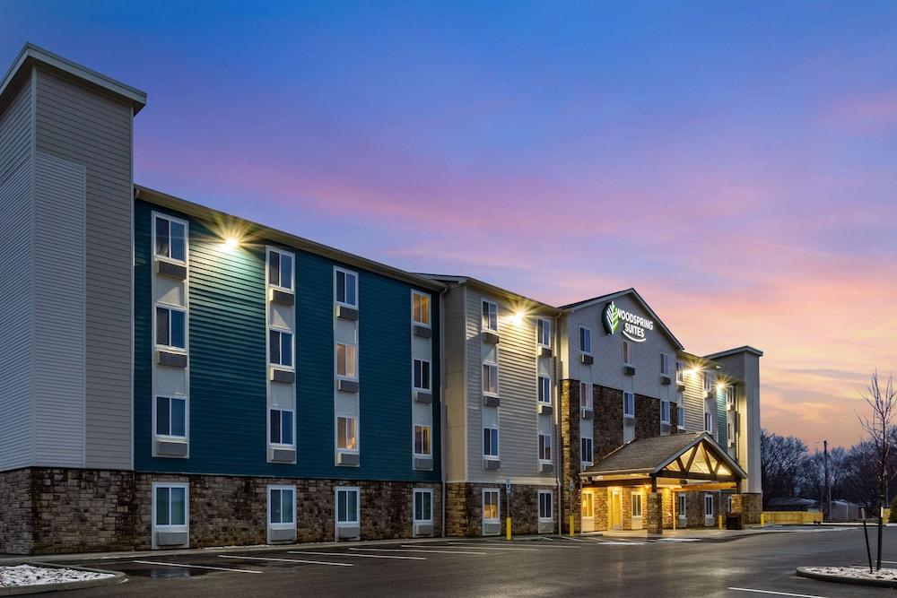 WoodSpring Suites Indianapolis Airport South photo 7