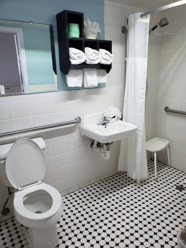 Topaz Motel photo 5