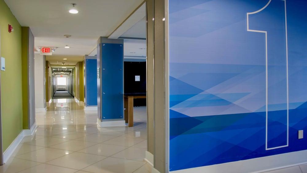 Holiday Inn Express Hotel & Suites BYRAM by IHG photo 20