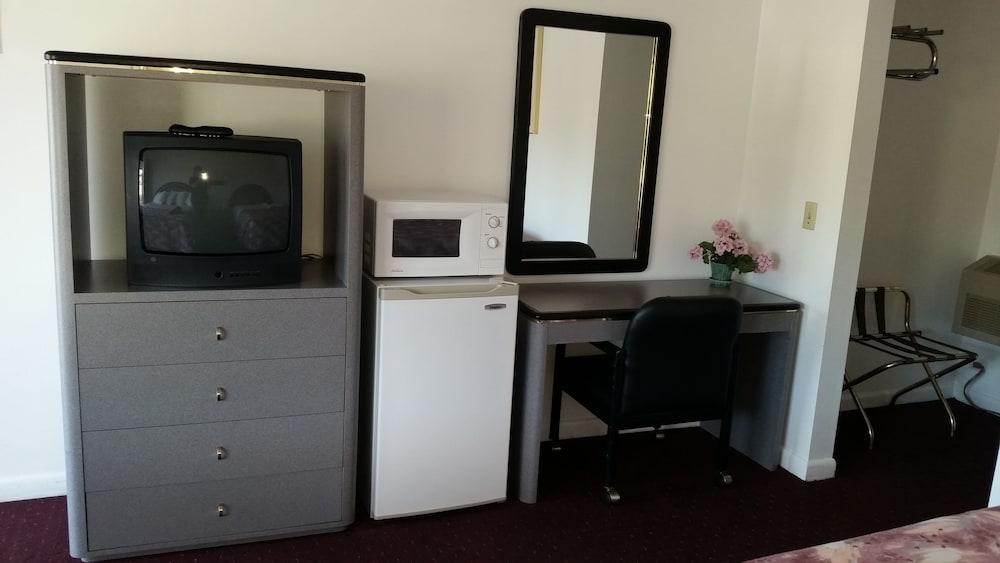 Surfside Motel photo 19