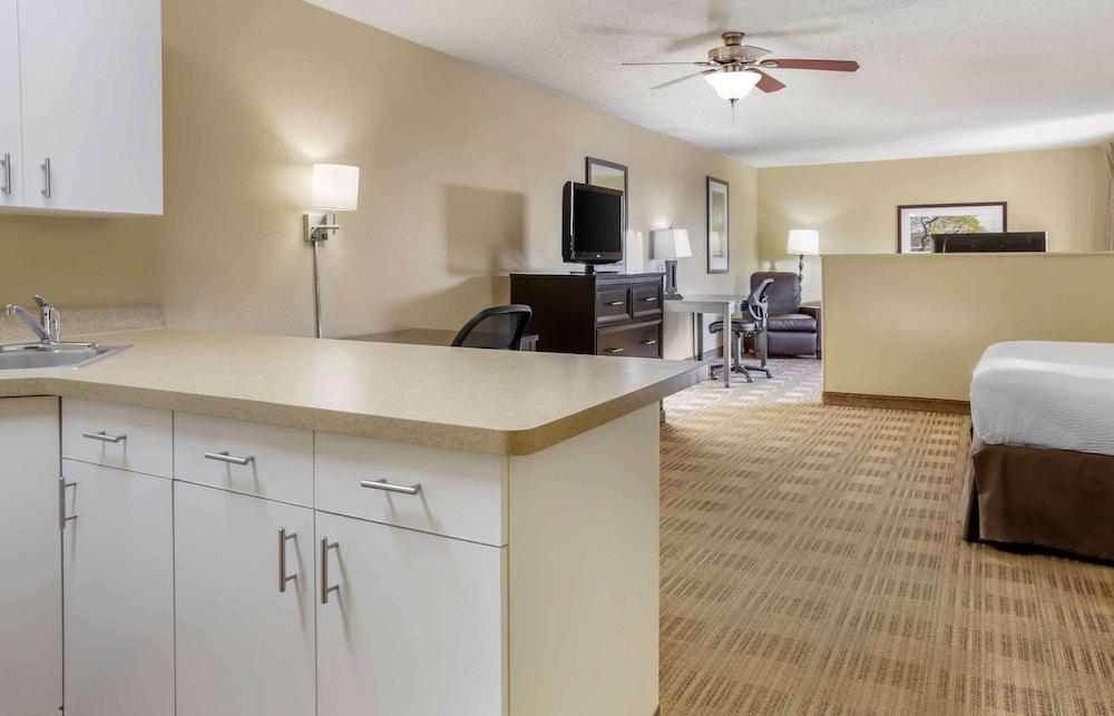Extended Stay America Suites Columbus NE I270 photo 2