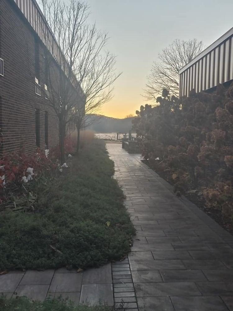 The Lodge at Hocking College photo 10