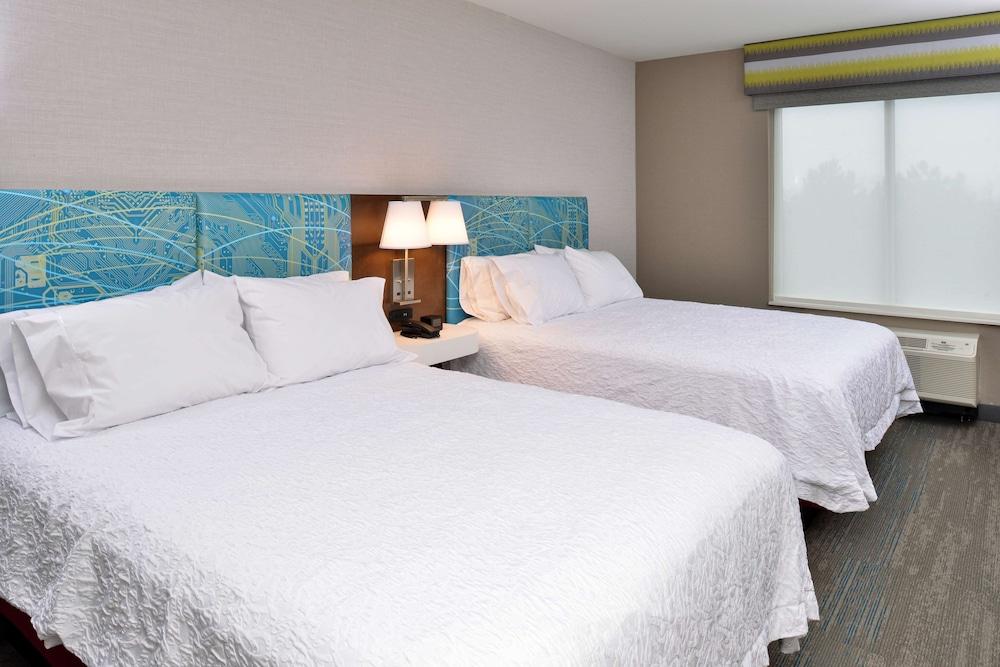 Hampton Inn & Suites Adrian photo 14