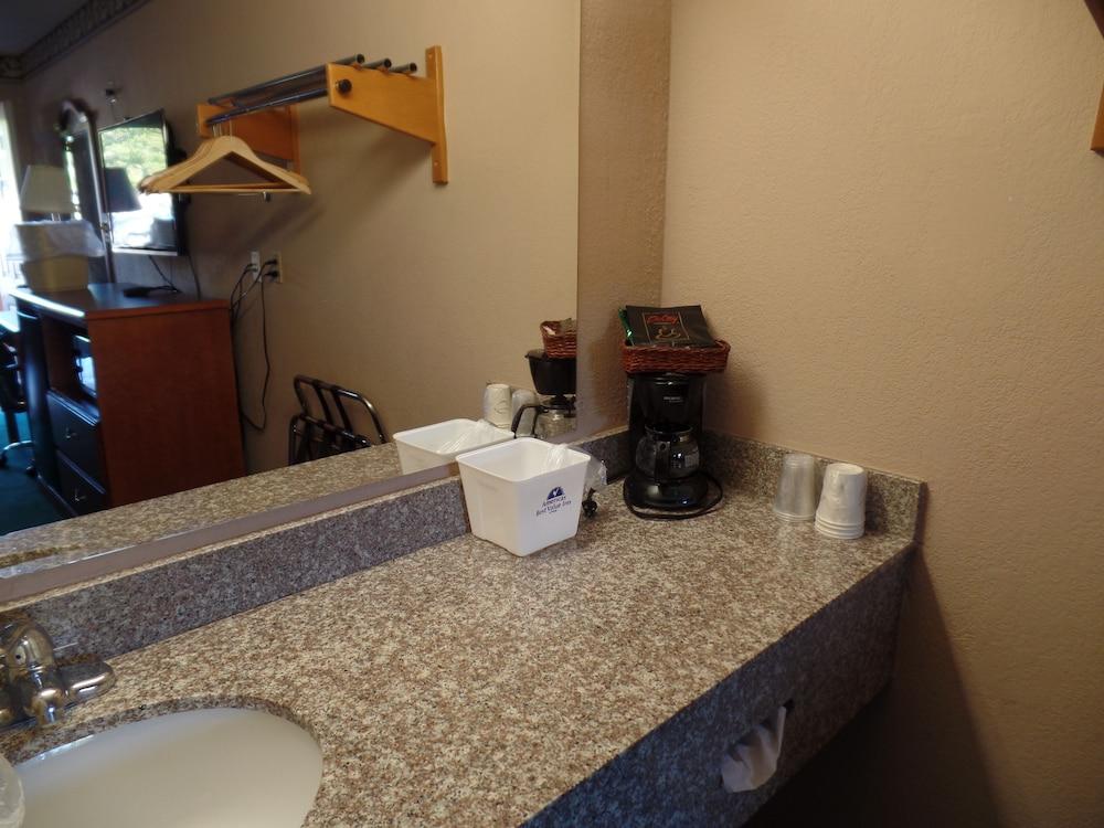 LoneStar Inn photo 16