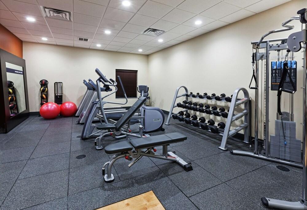Hampton Inn Marion photo 18