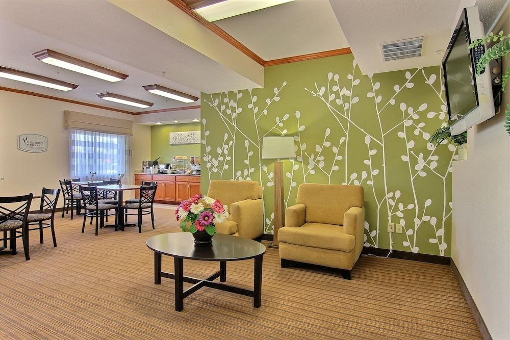 Sleep Inn South Bend Airport photo 4
