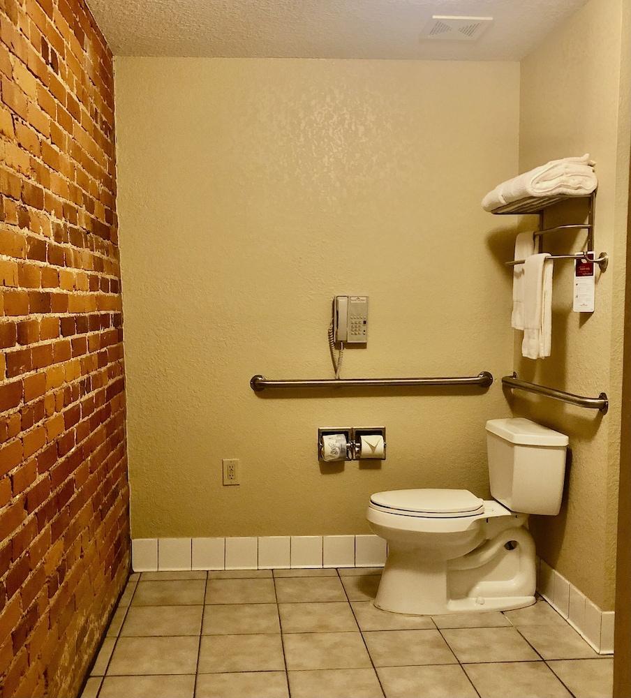 Hawthorn Extended Stay by Wyndham Rome photo 26