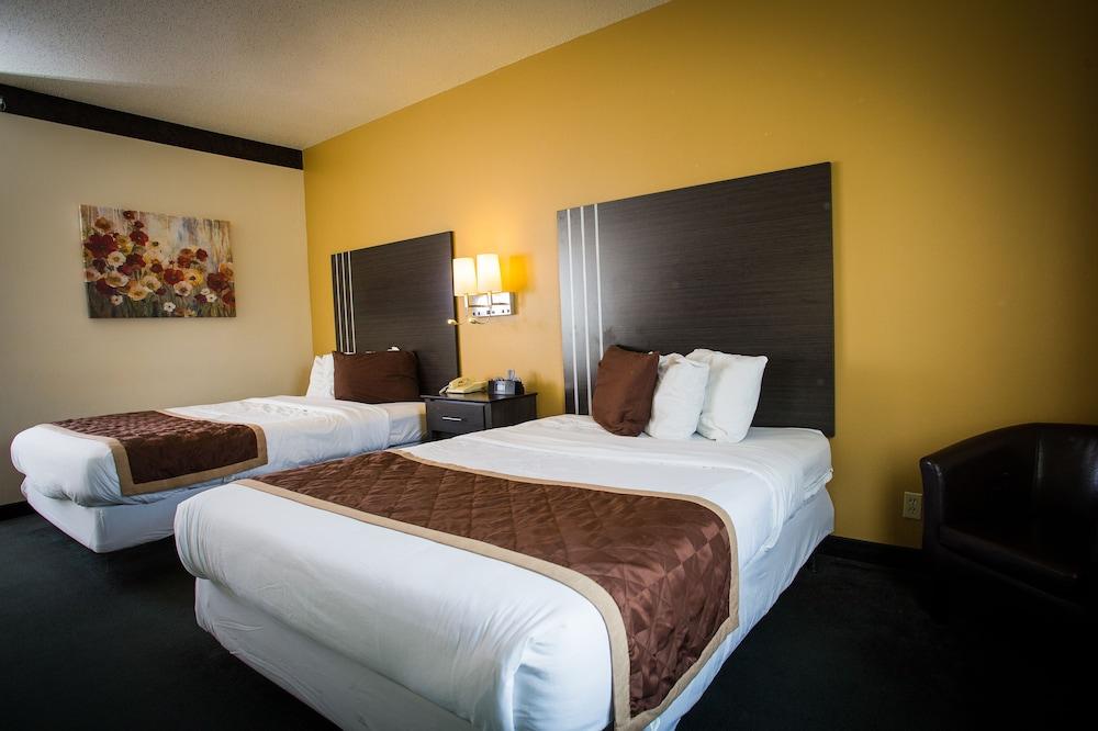 Chisholm Inn & Suites photo 6