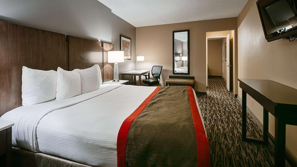 Best Western Los Alamitos Inn & Suites photo 28