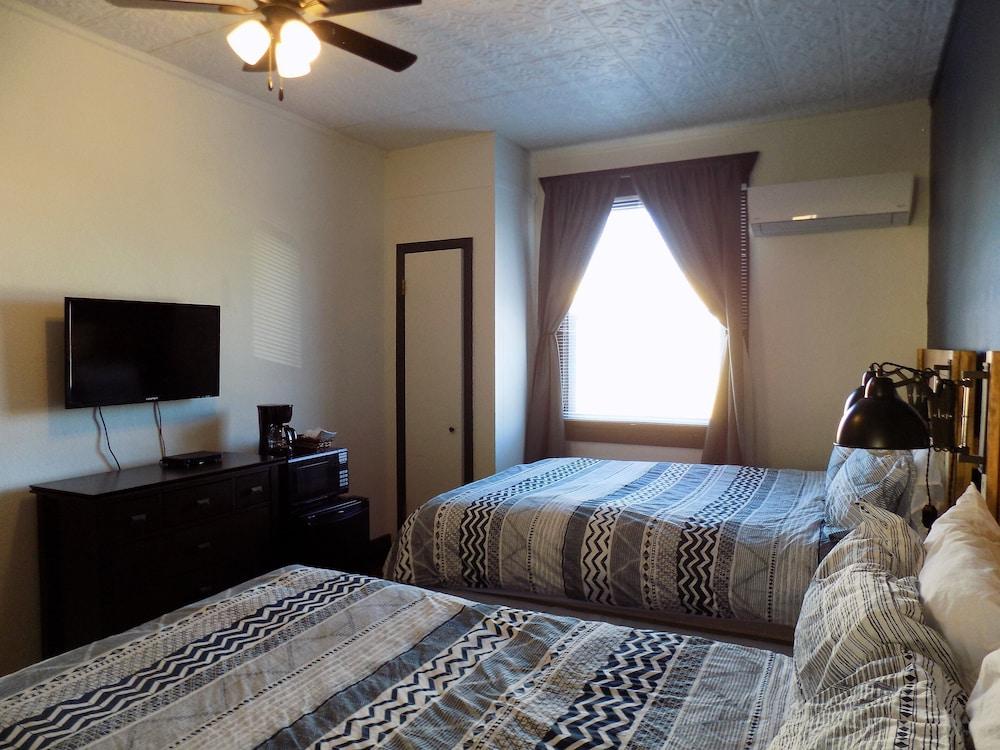The Landmark Inn photo 39