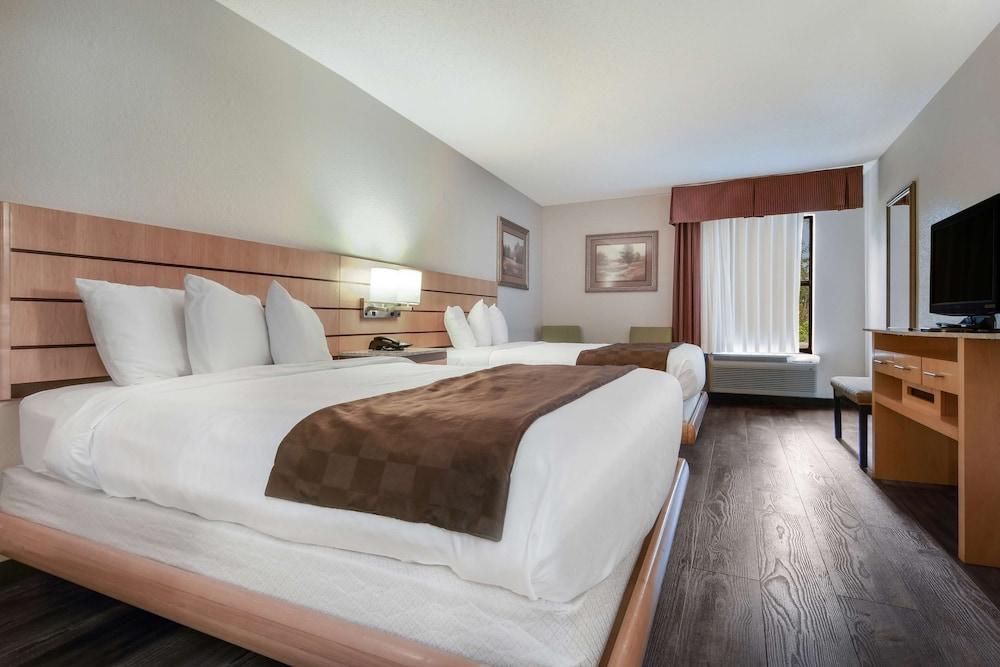SureStay Plus Hotel by Best Western Tarboro photo 12