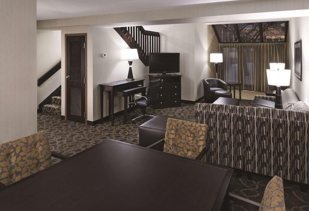 Best Western Ramkota Hotel photo 18