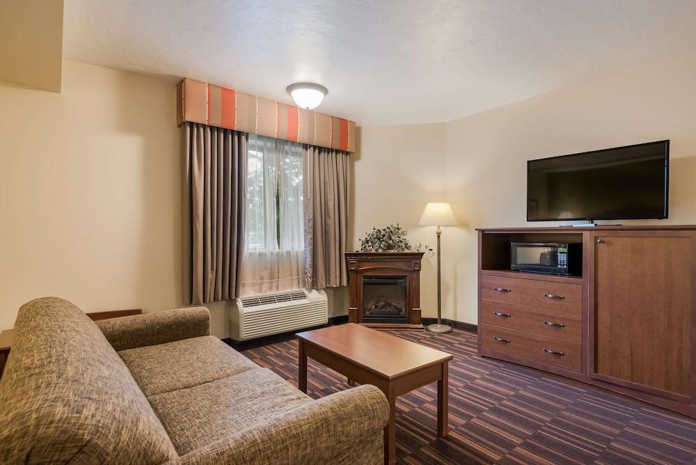 Best Western Town & Country Inn photo 12