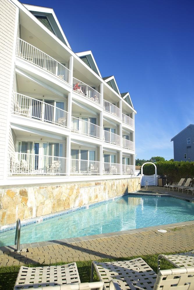 Anchorage Inn and Resort photo 4