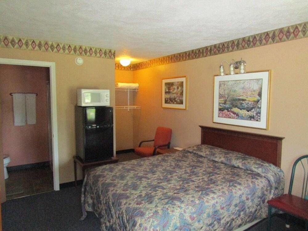 K-River Motel & Campground photo 5