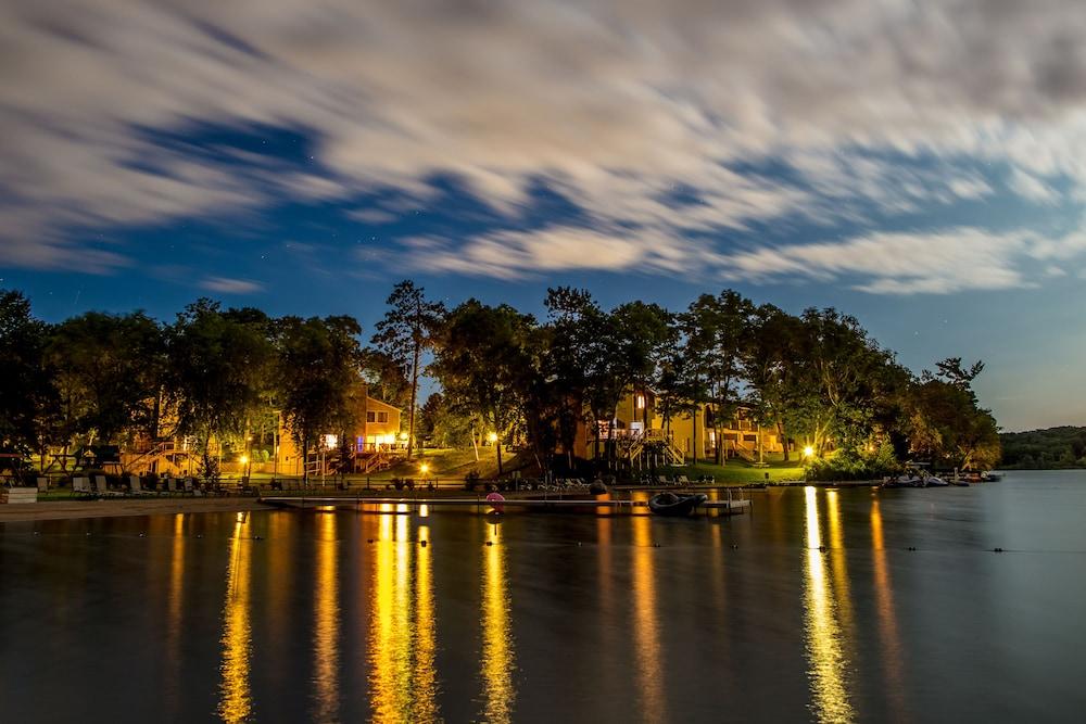 Kavanaugh's Sylvan Lake Resort photo 66