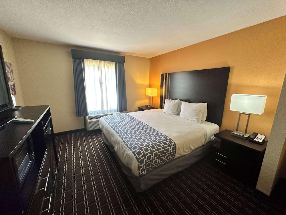 Best Western Plus Bass Hotel & Suites photo 14