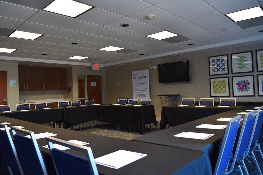 Holiday Inn Express & Suites Murphysboro - Carbondale by IHG photo 22