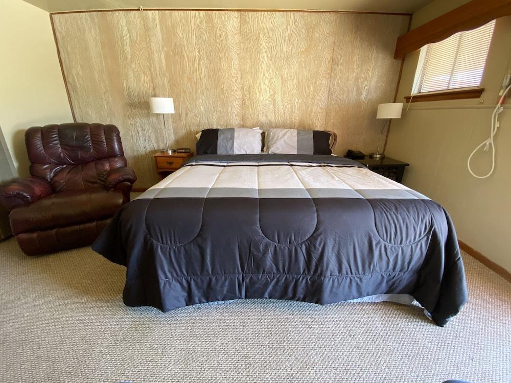Duffer Motel photo 11