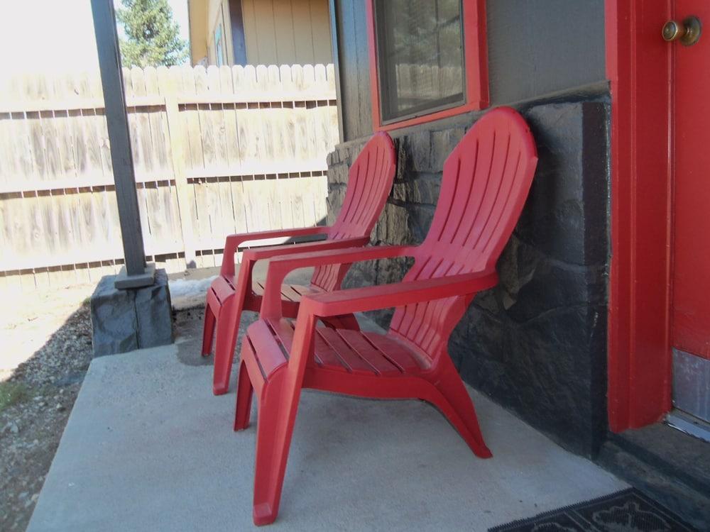 The Gold Pan Motel photo 11