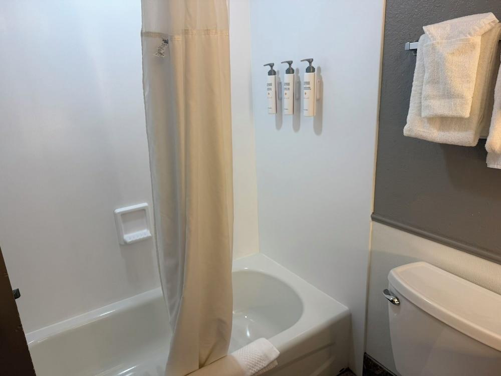 Sonesta Essential Rapid City photo 63