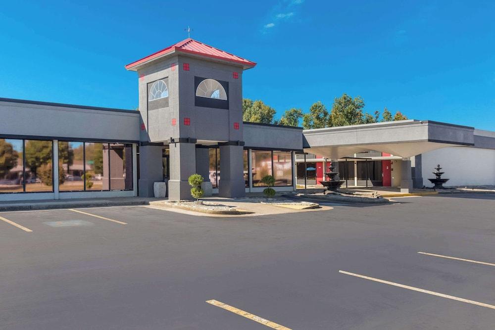 Econo Lodge Cave City — hotel in Cave City