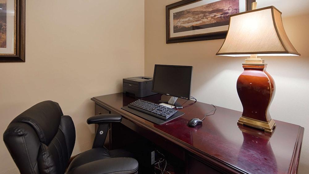 SureStay Plus Hotel by Best Western Lehigh Valley photo 13