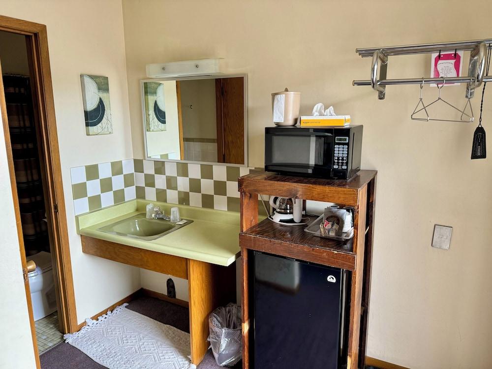 Napps Motel photo 30
