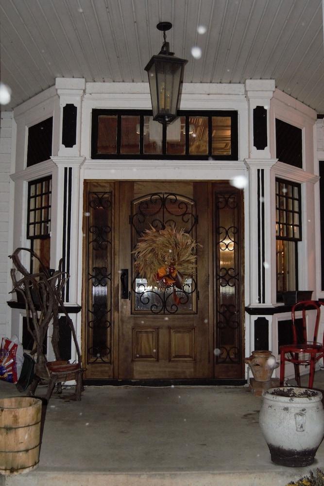 Historic Hotel Broadalbin photo 85