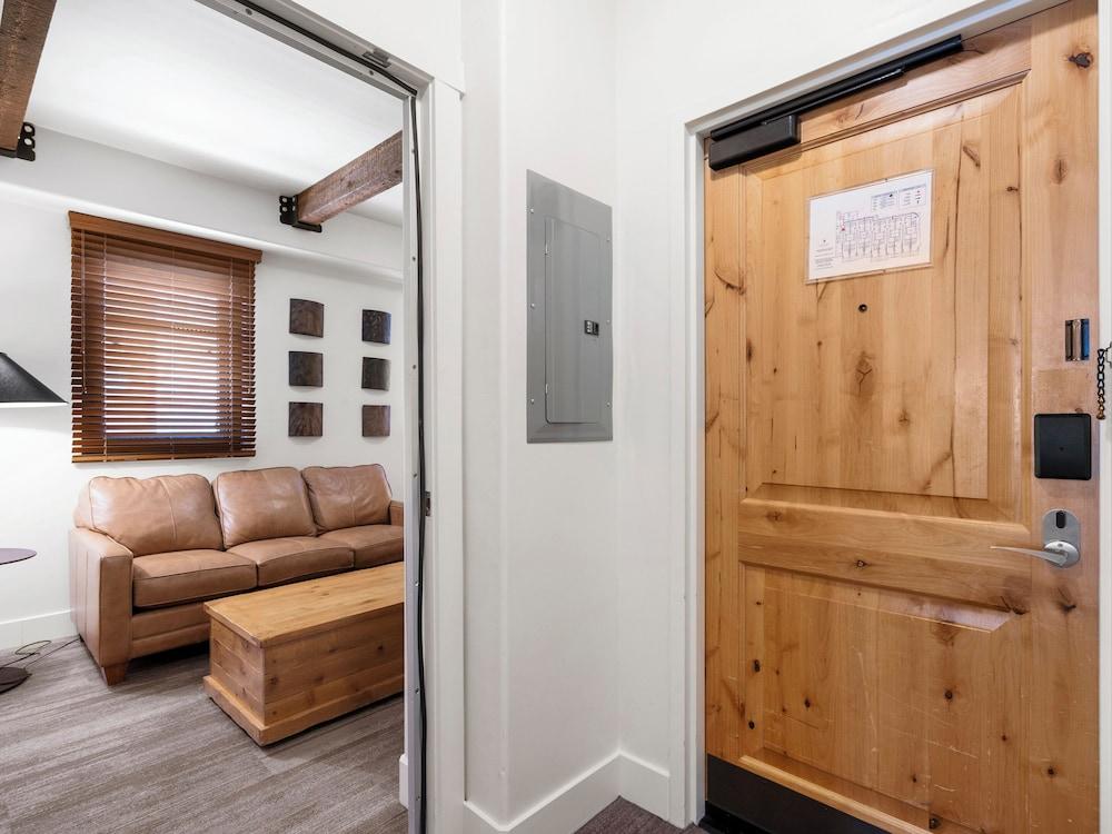 Newpark by All Seasons Resort Lodging photo 13